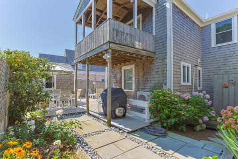39 Pleasant Street Provincetown MA 02657