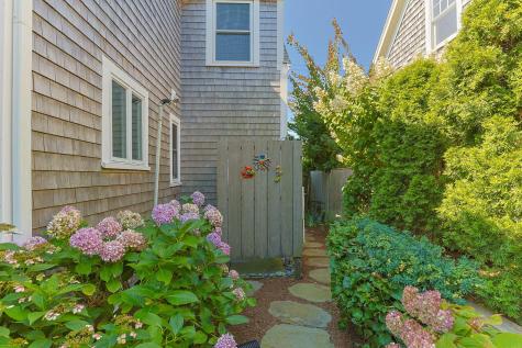 39 Pleasant Street Provincetown MA 02657