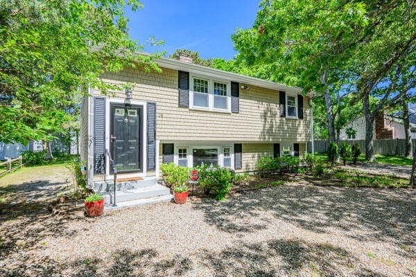 19 Maine Avenue West Yarmouth MA 02673