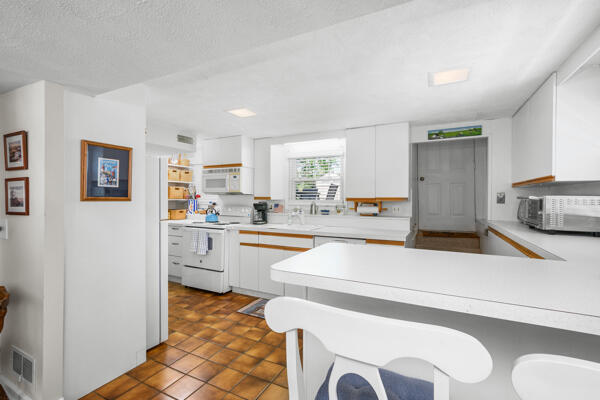19 Maine Avenue West Yarmouth MA 02673