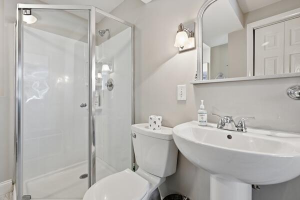 19 Maine Avenue West Yarmouth MA 02673