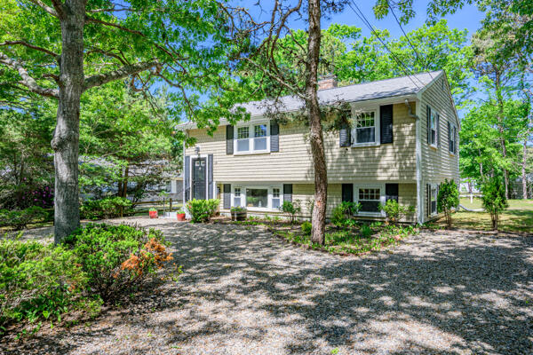 19 Maine Avenue West Yarmouth MA 02673