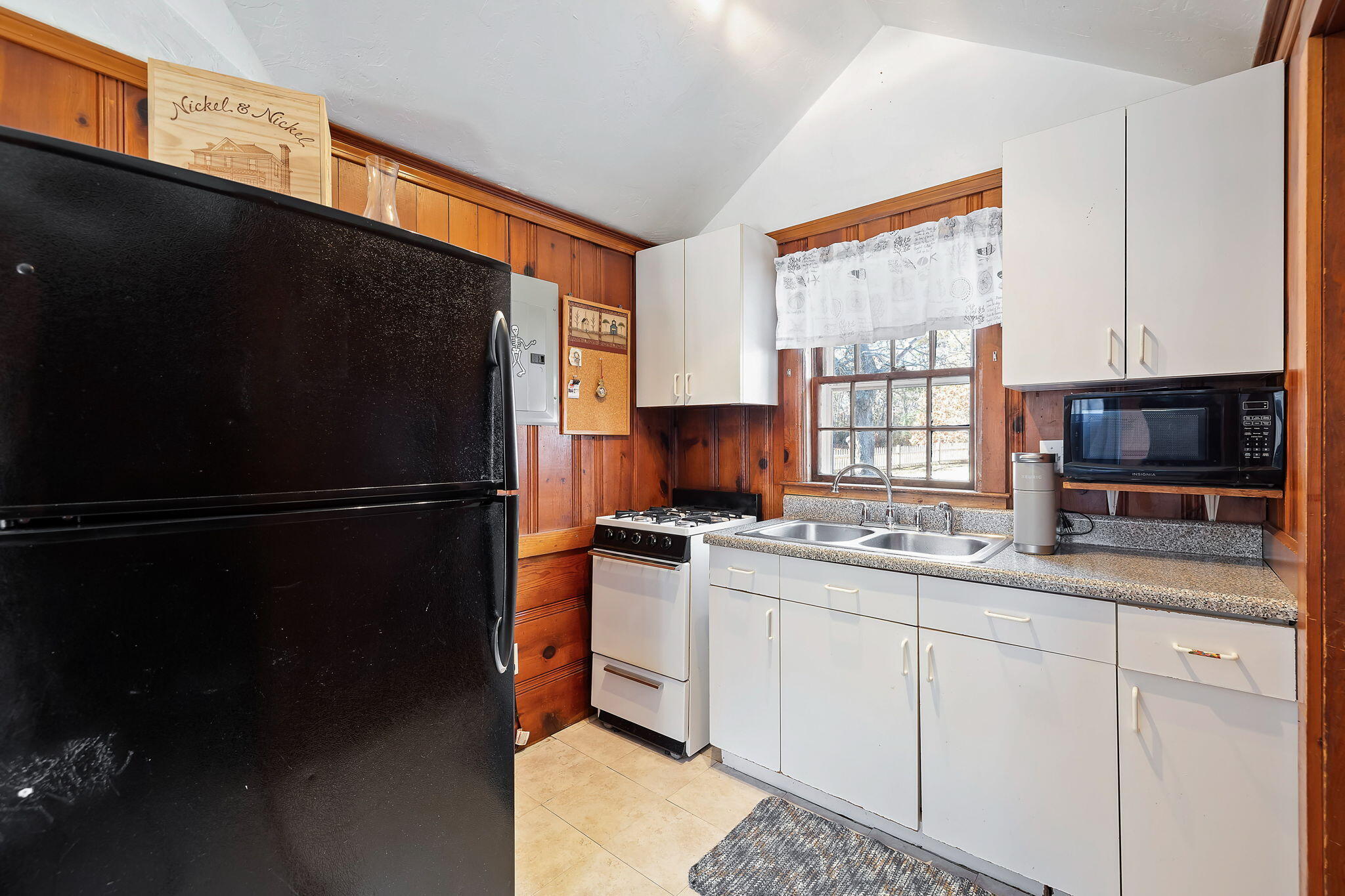 17 Ploughed Neck Road Sandwich MA 02537