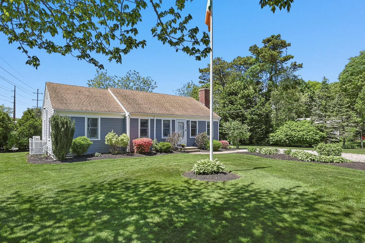 11 Mary David Road Yarmouth MA 02675