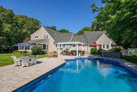 55 Seapuit Road Osterville MA 02655