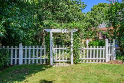 55 Seapuit Road Osterville MA 02655