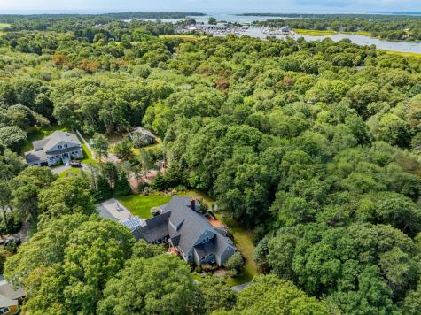 55 Seapuit Road Osterville MA 02655