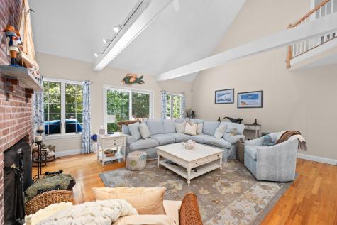 55 Seapuit Road Osterville MA 02655