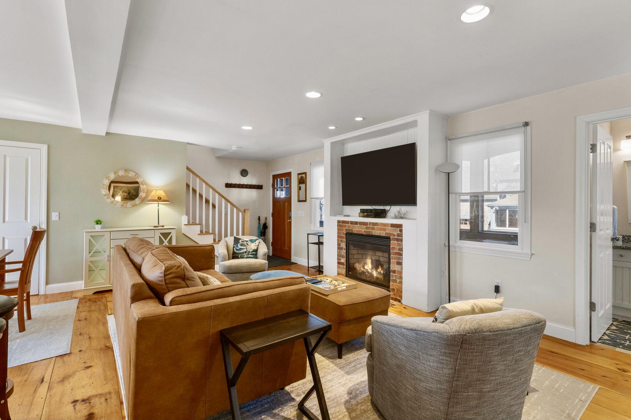 9 A Holway Avenue Provincetown MA 02657
