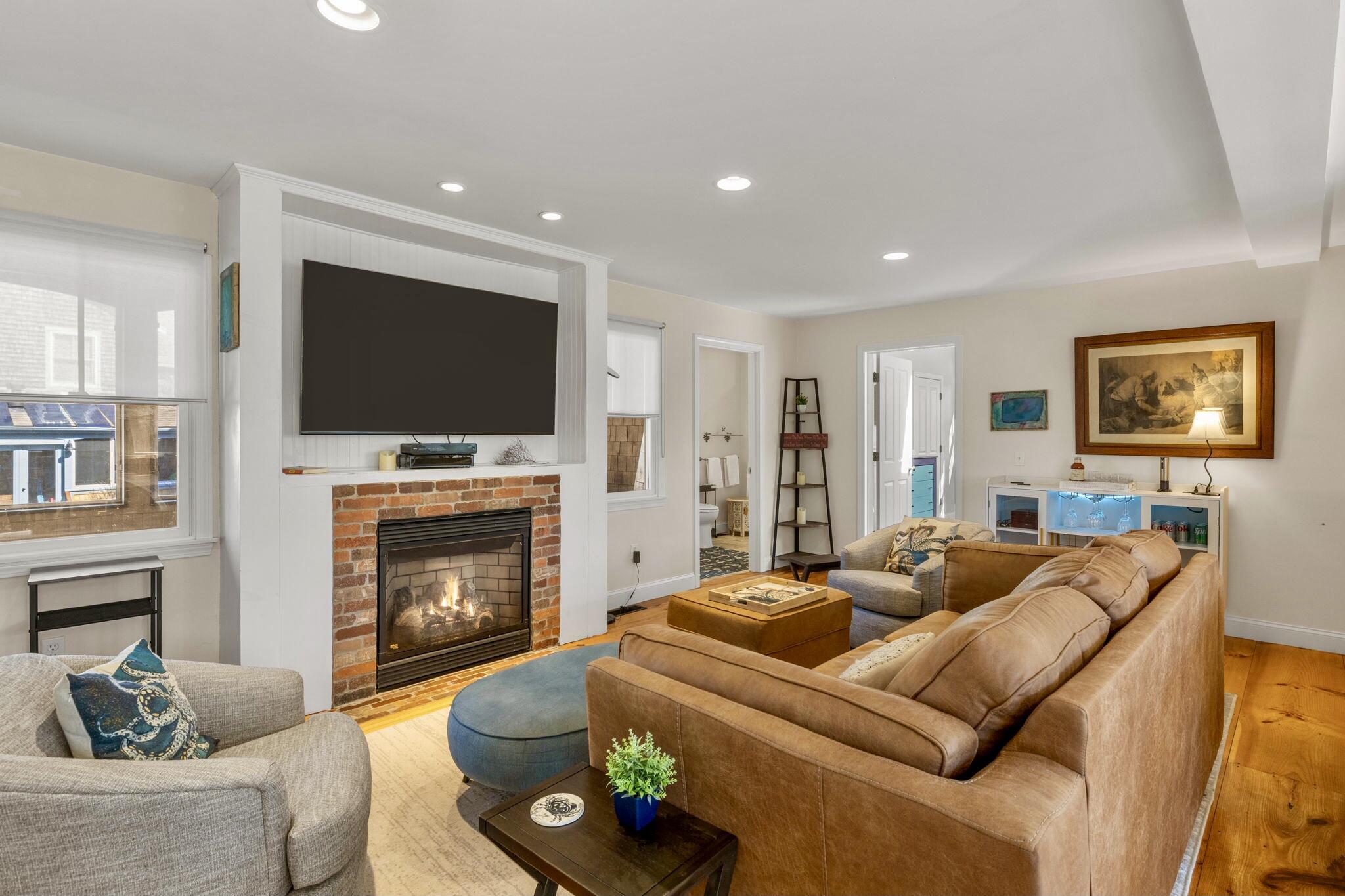 9 A Holway Avenue Provincetown MA 02657