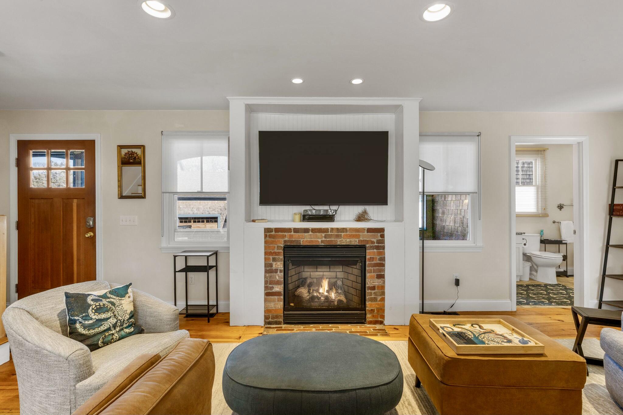 9 A Holway Avenue Provincetown MA 02657