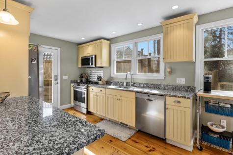 9 A Holway Avenue Provincetown MA 02657