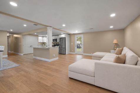 14 Dennis Lane Wareham MA 02571