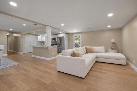 14 Dennis Lane Wareham MA 02571