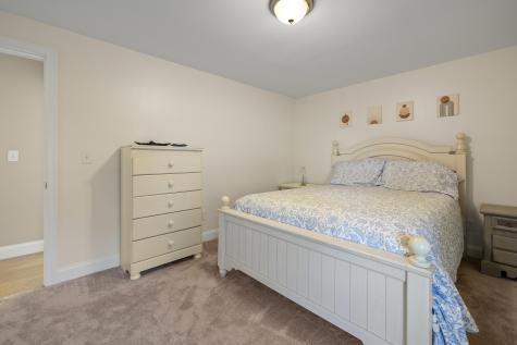 14 Dennis Lane Wareham MA 02571