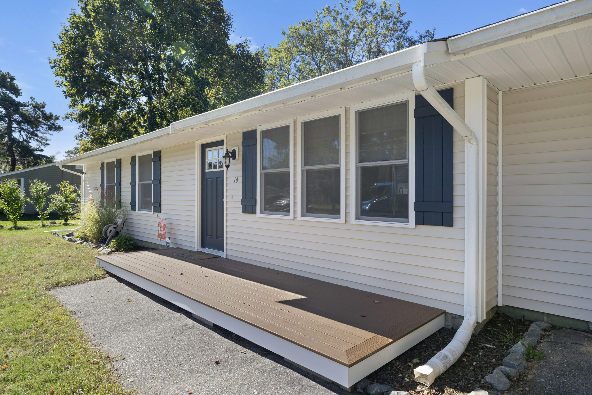 14 Dennis Lane Wareham MA 02571