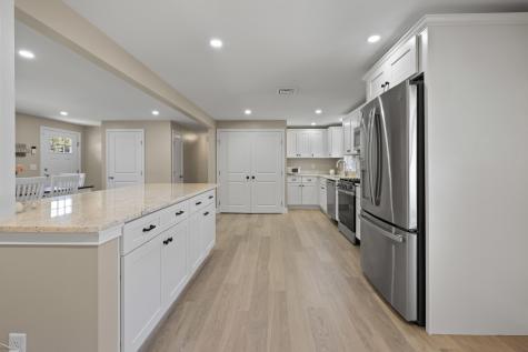 14 Dennis Lane Wareham MA 02571