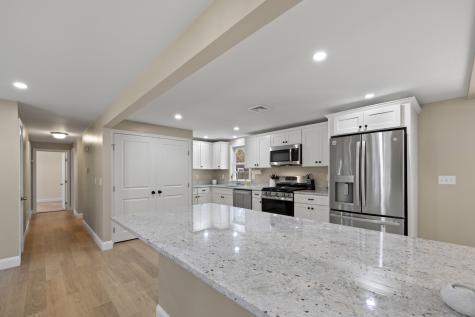 14 Dennis Lane Wareham MA 02571