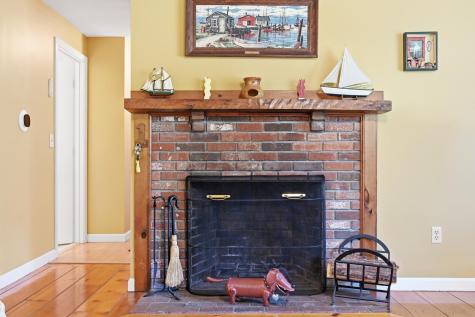 937 Harwich Road Brewster MA 02631