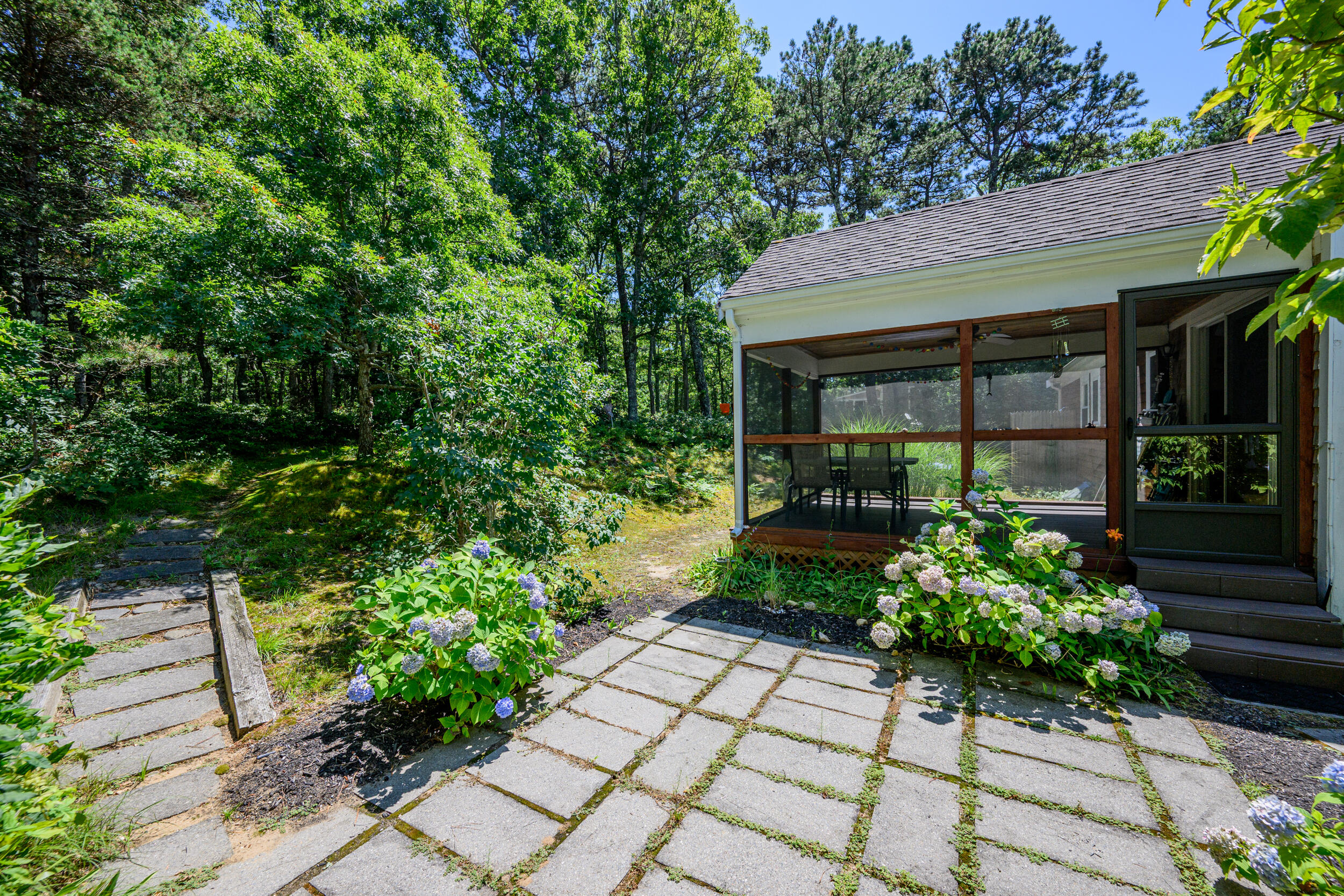 937 Harwich Road Brewster MA 02631