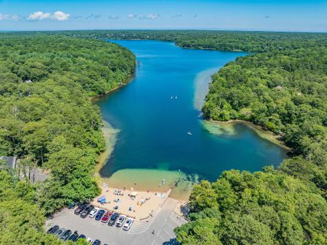 937 Harwich Road Brewster MA 02631