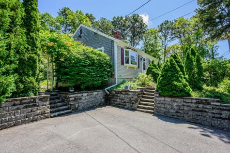 937 Harwich Road Brewster MA 02631