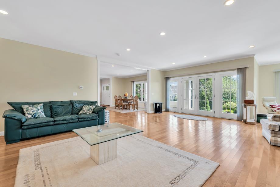 53 Triton Way Mashpee MA 02649