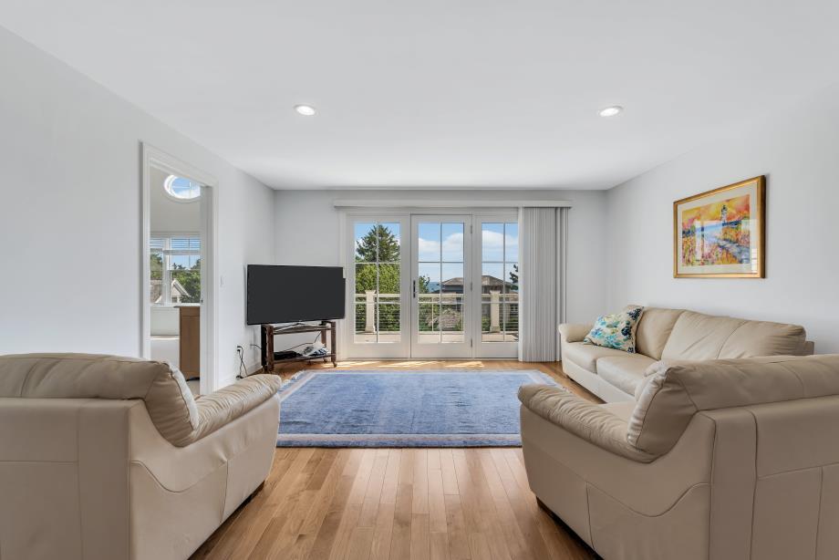 53 Triton Way Mashpee MA 02649