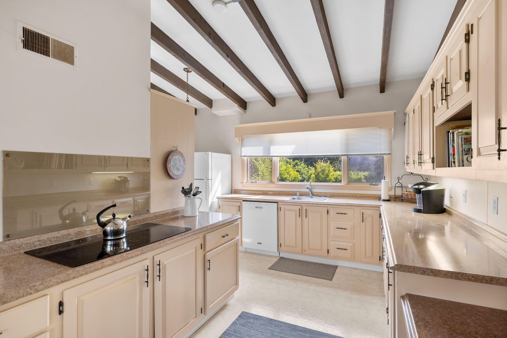 177 Bay Road North Falmouth MA 02556