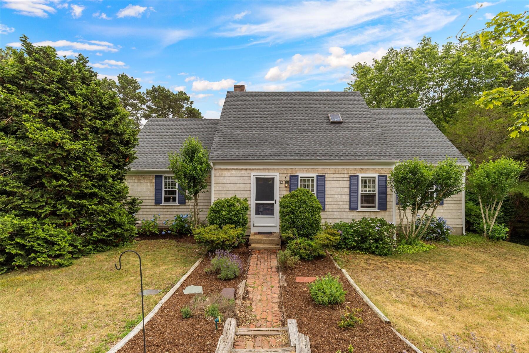32 Purmackene Lane Harwich MA 02646
