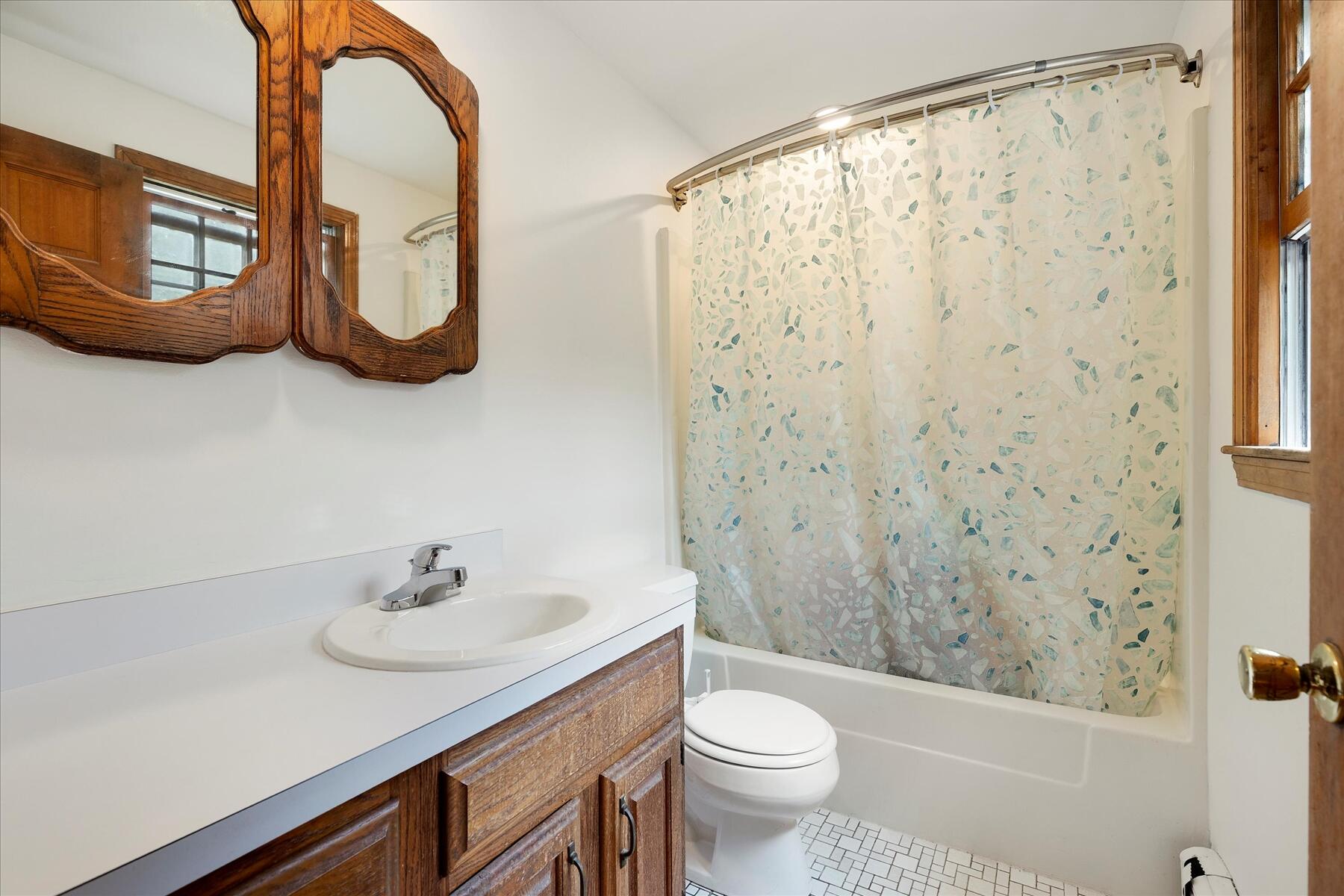 32 Purmackene Lane Harwich MA 02646