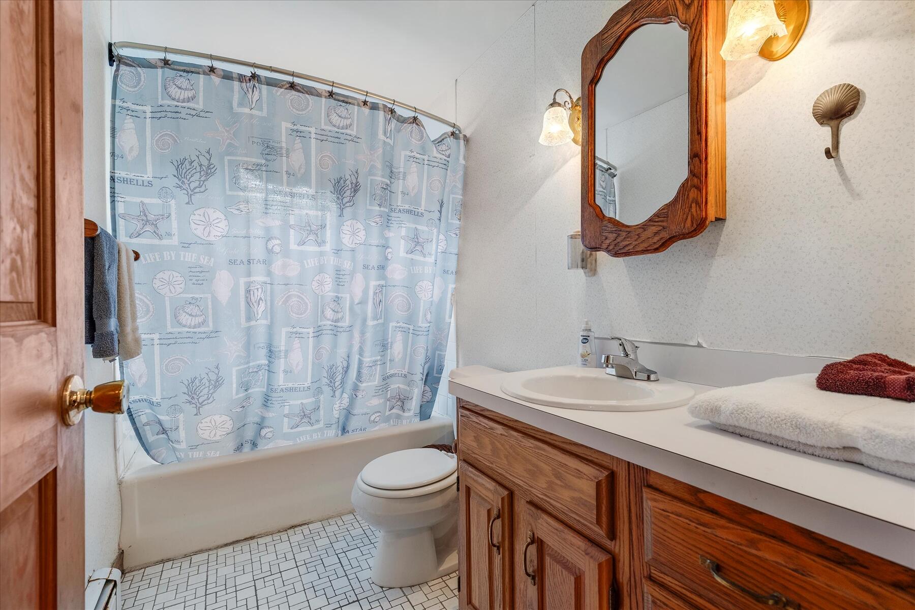 32 Purmackene Lane Harwich MA 02646