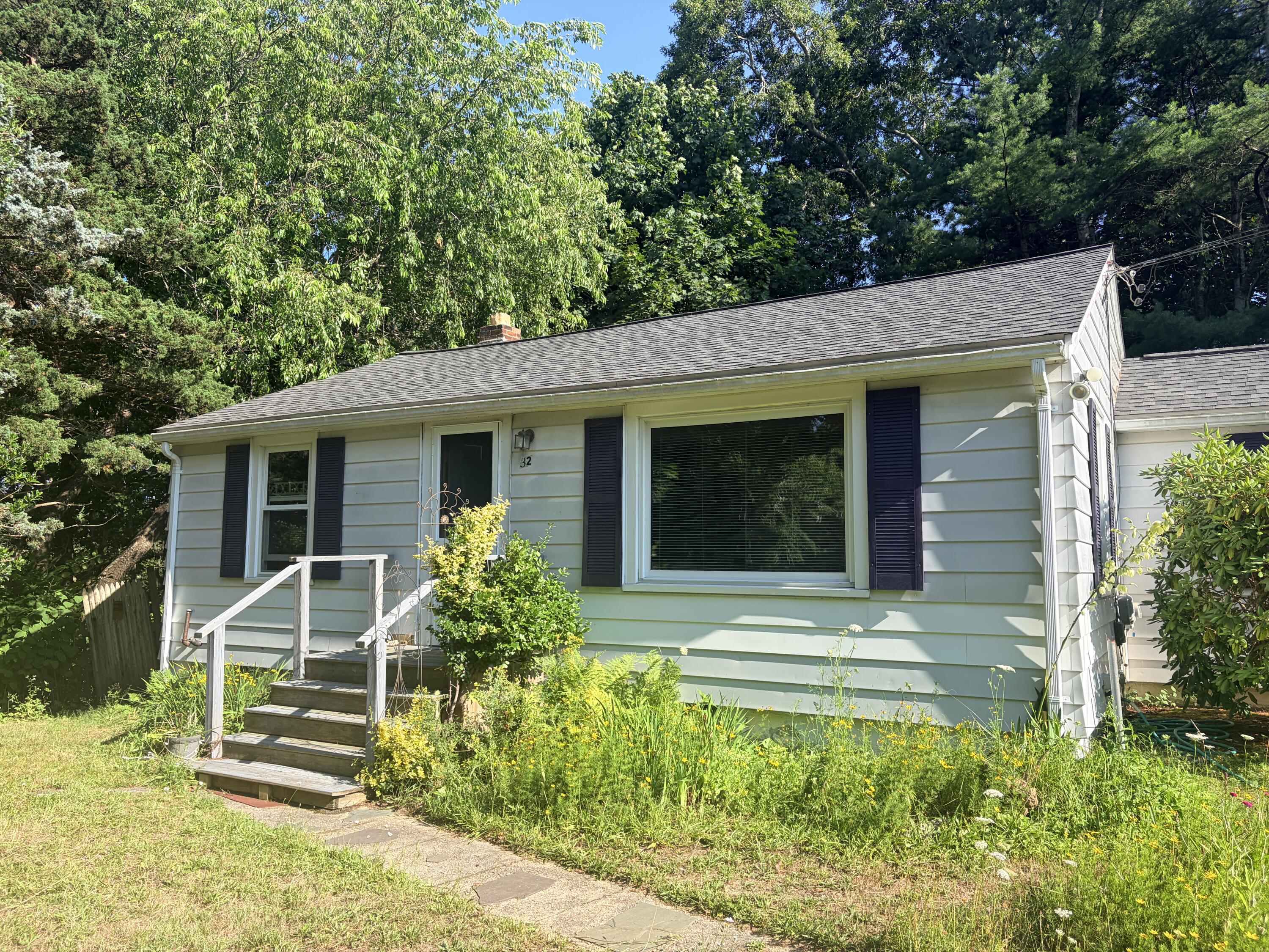 32 Paine Avenue Hyannis MA 02601