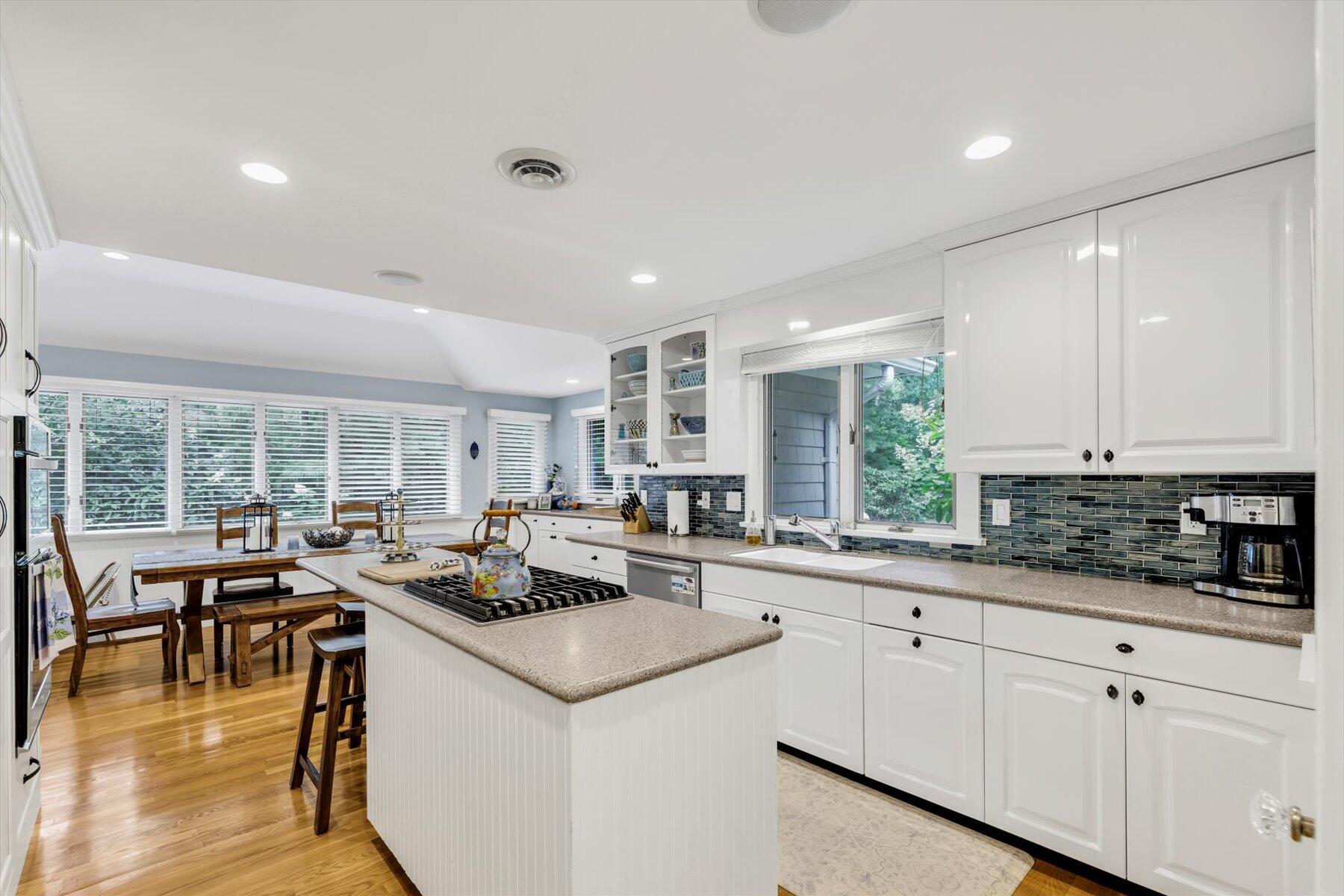 12 Mizzenmast Mashpee MA 02649