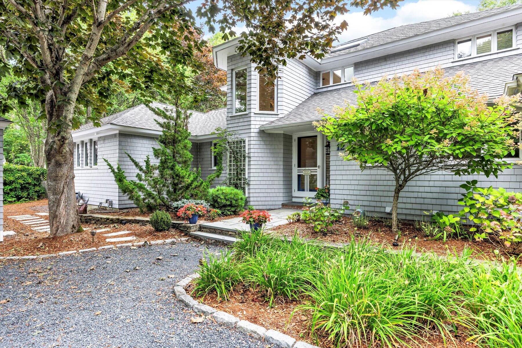 12 Mizzenmast Mashpee MA 02649