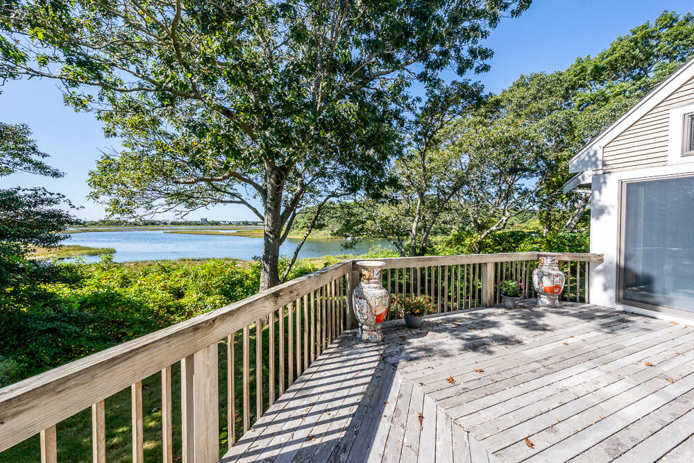 498 Elliott Road Centerville MA 02632