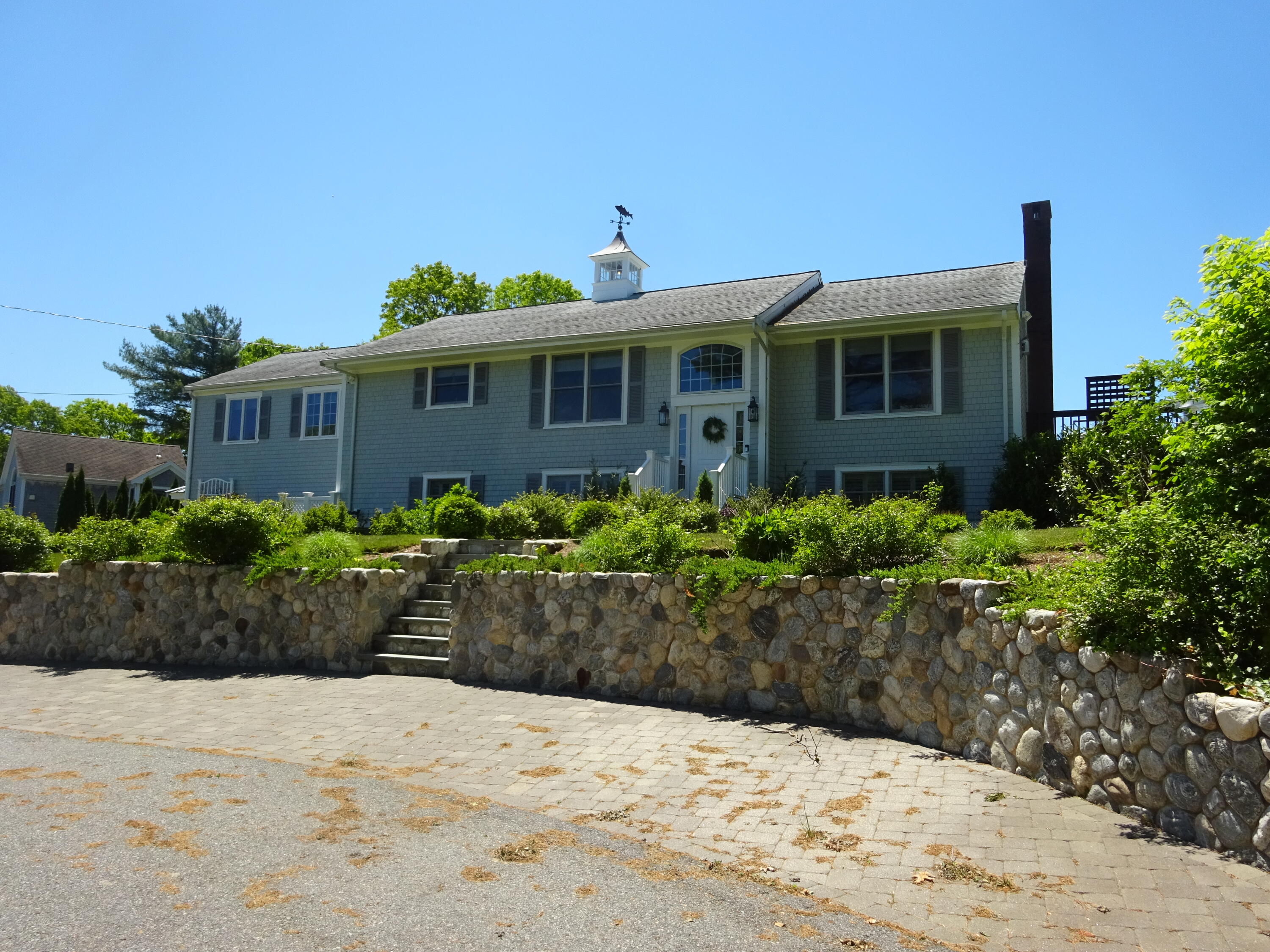 9 Fabyan Way Bourne MA 02532