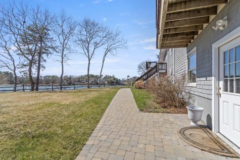 9 Fabyan Way Bourne MA 02532