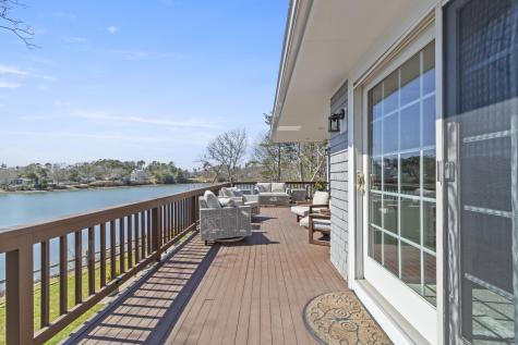 9 Fabyan Way Bourne MA 02532