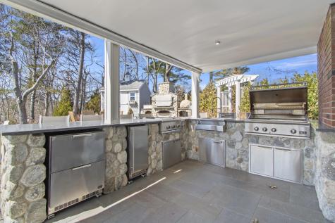 9 Fabyan Way Bourne MA 02532