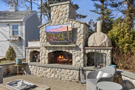 9 Fabyan Way Bourne MA 02532