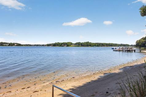 30 Fairway Road Yarmouth MA 02664