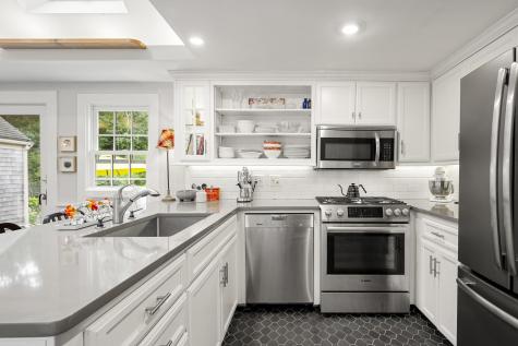 18 Manor Drive East Sandwich MA 02537