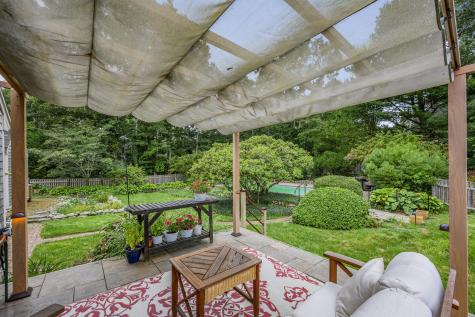 18 Manor Drive East Sandwich MA 02537