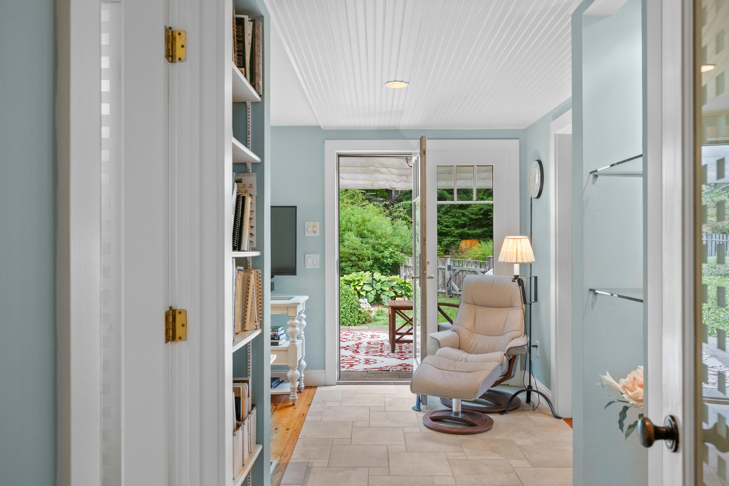 18 Manor Drive East Sandwich MA 02537