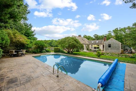 18 Manor Drive East Sandwich MA 02537