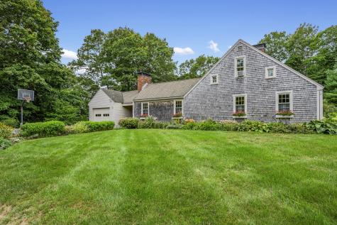 18 Manor Drive East Sandwich MA 02537