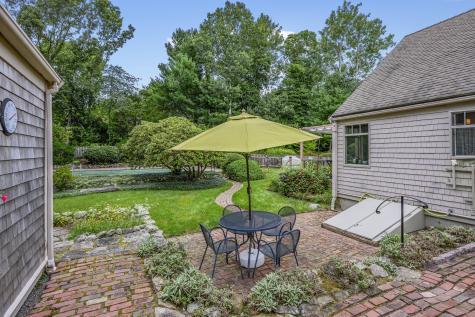 18 Manor Drive East Sandwich MA 02537