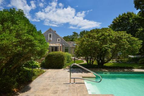 18 Manor Drive East Sandwich MA 02537
