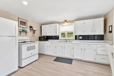 104 Highland Street Mashpee MA 02649